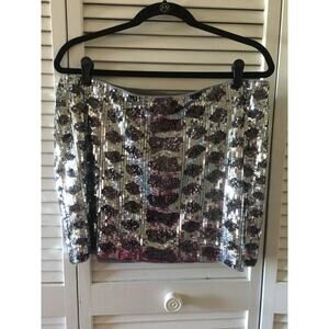 Express‎ Sequence Skirt